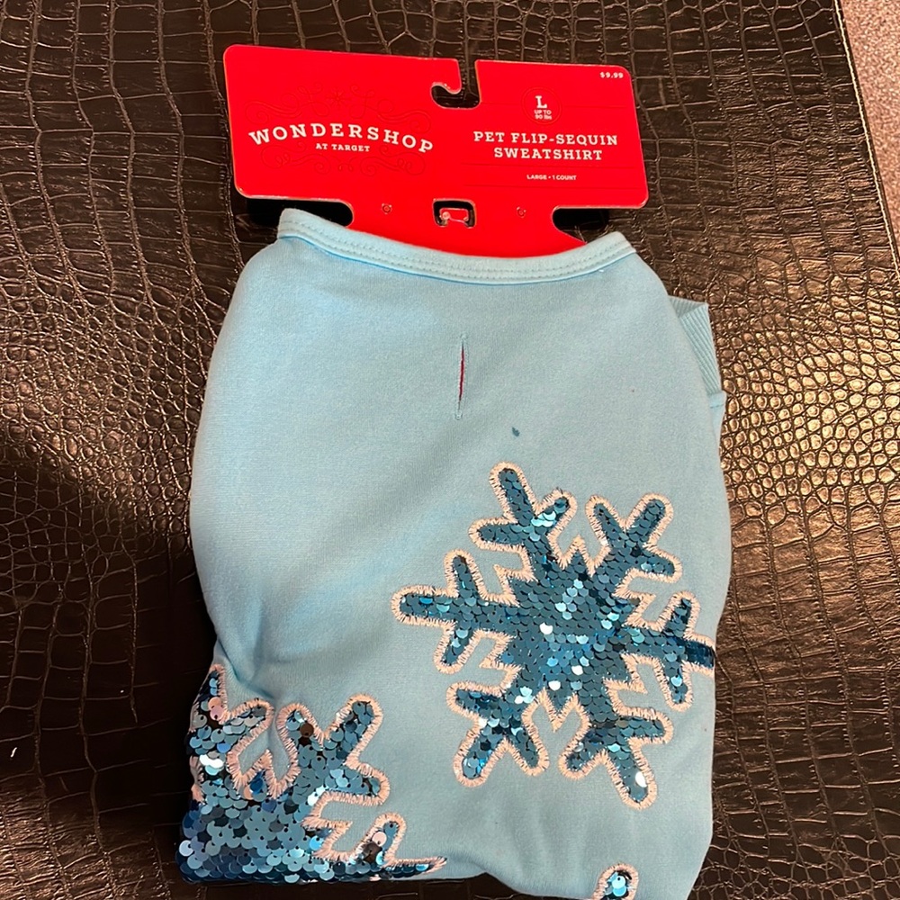 Pet sweatshirt